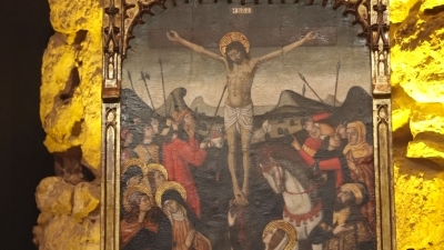 Una crucifixió amplia la col·lecció de pintura gòtica del Museu Diocesà