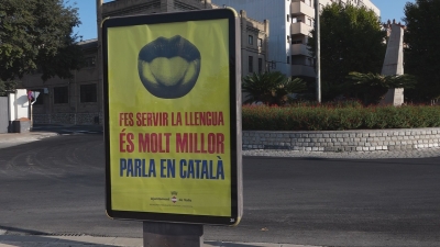 Valls engega una campanya per promoure l&#039;ús del català