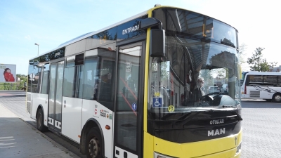 Valls allarga el contracte del servei de bus urbà