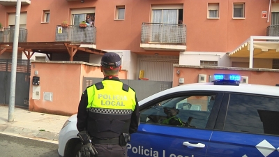 La policia local de Constantí també felicita infants durant el confinament