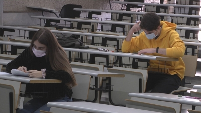 Els estudiants de la URV confinats podran canviar la data dels exàmens