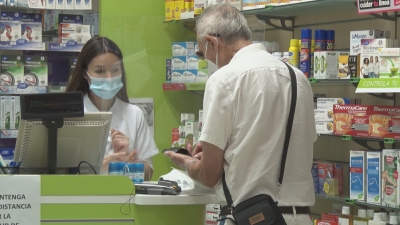 Les farmàcies tarragonines volen vendre tests ràpids de detecció de coronavirus