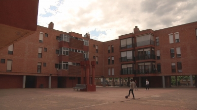 El barri de Les Arcades de Montblanc estudia col·locar plaques solars d&#039;autoconsum als edificis