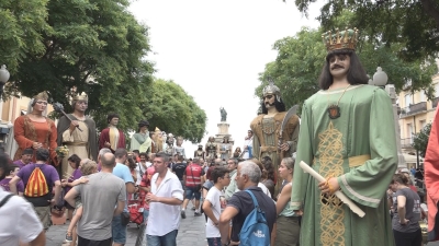 Tarragona rep la visita de gegants i nanos d&#039;arreu del país