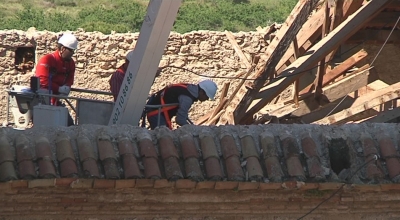 Comença el desenrunament del sostre esfondrat de l&#039;església de Constantí
