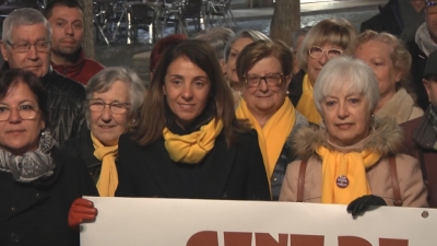 La consellera Budó visita la Gent de Montblanc per la Llibertat