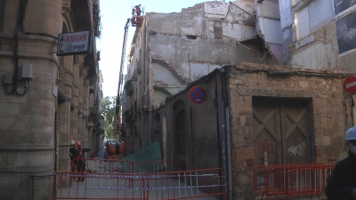Valls reobre el carrer del Carme després d&#039;ensorrar-se una casa deshabitada